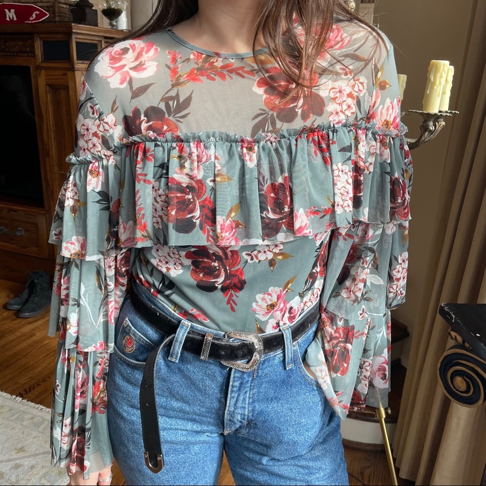Amanda Uprichard Lowery Ruffle Floral Bodysuit M - Picture 3 of 10